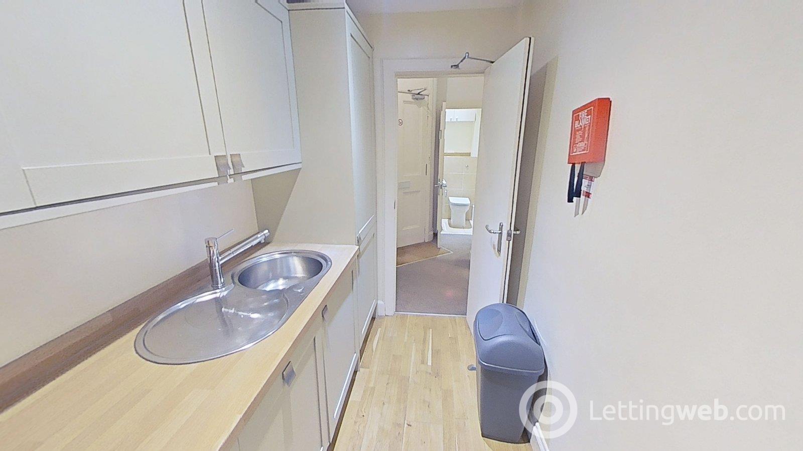 Property to rent in Caledonian Place, Edinburgh, EH11