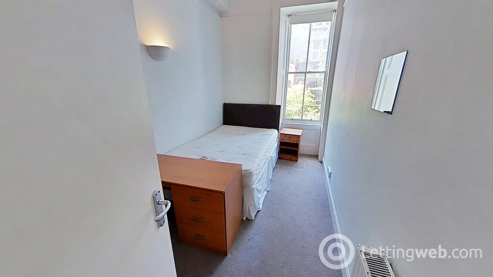 Property to rent in Caledonian Place, Edinburgh, EH11