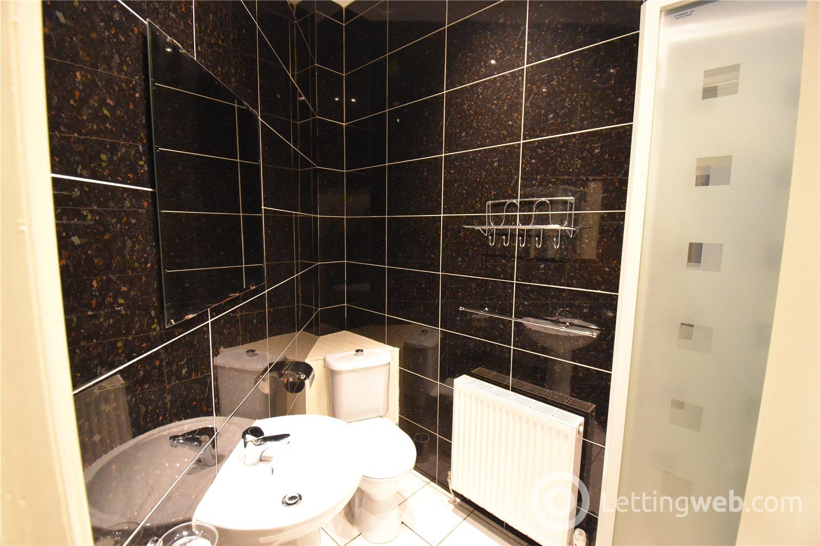 Property to rent in Morningside Gardens, Edinburgh, EH10
