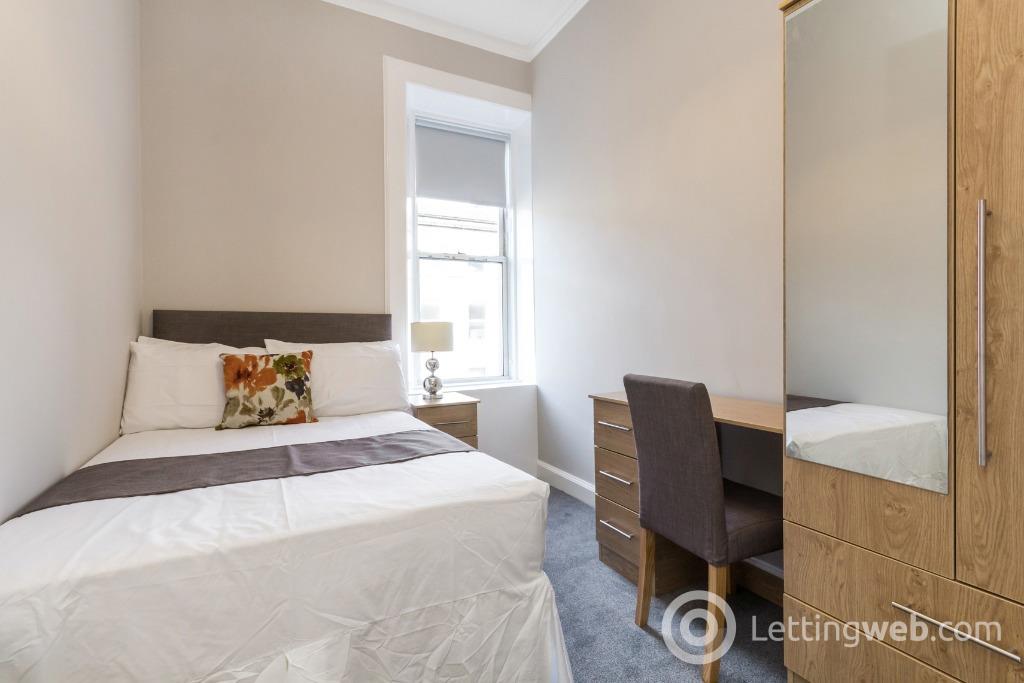Property to rent in Montague Street, Edinburgh, EH8