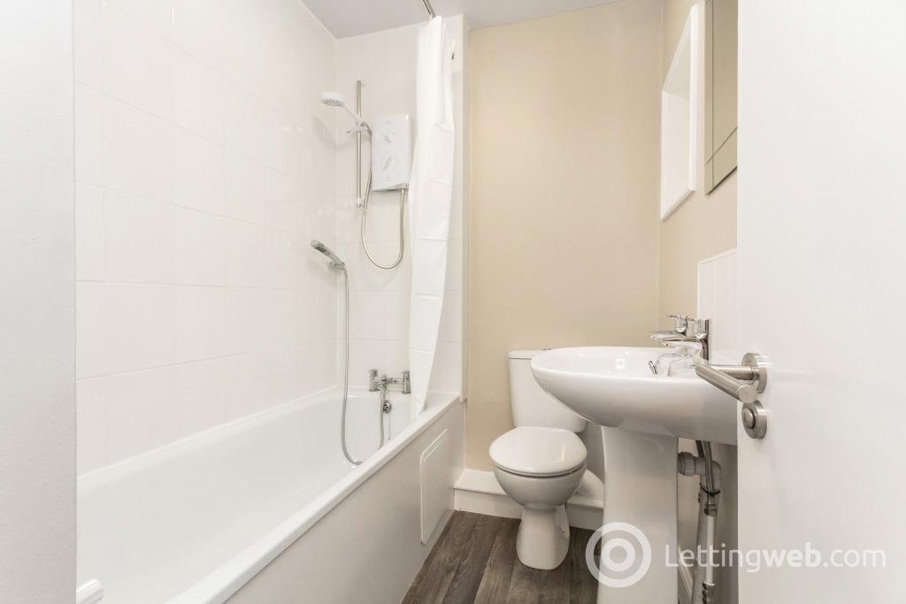 Property to rent in Montague Street, Edinburgh, EH8