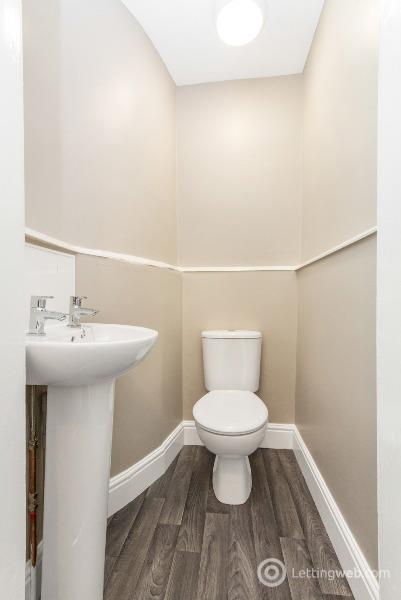 Property to rent in Montague Street, Edinburgh, EH8