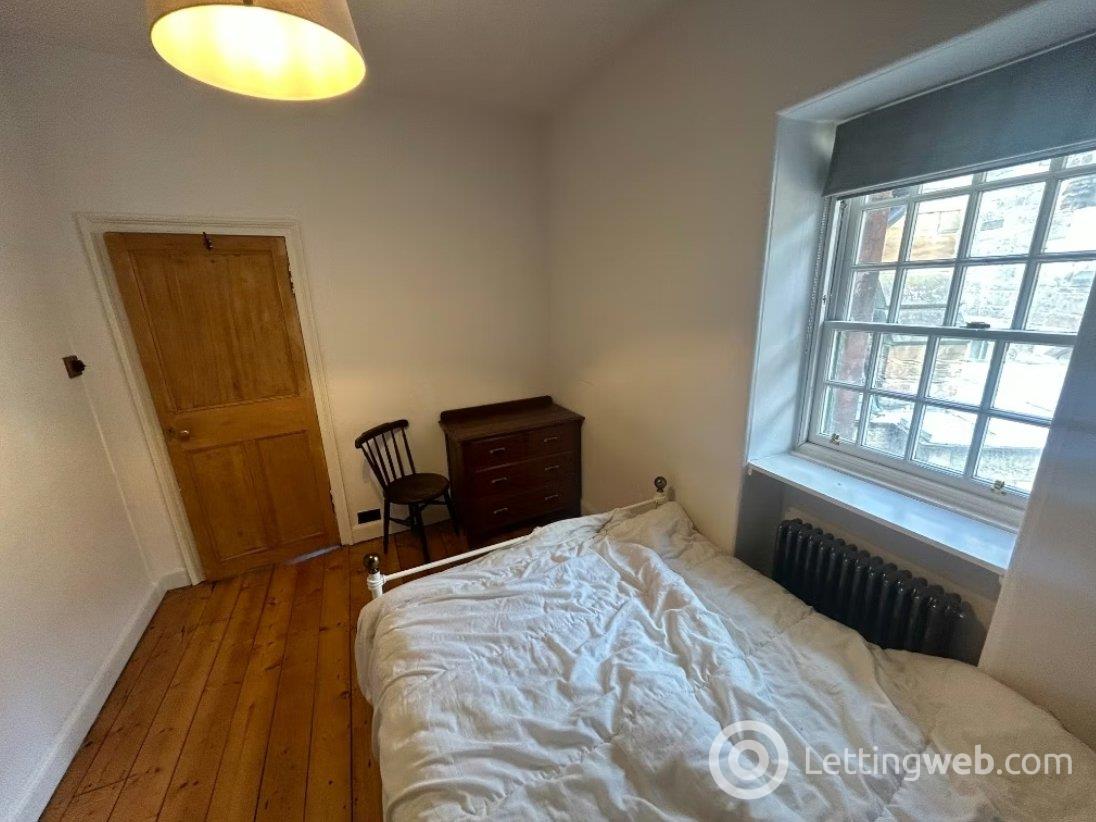 Property to rent in Well Court, Dean Path, Edinburgh, EH4