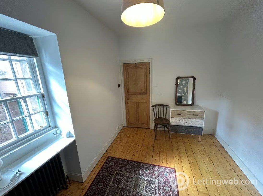 Property to rent in Well Court, Dean Path, Edinburgh, EH4
