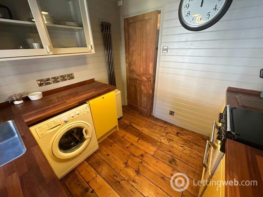 Property to rent in Well Court, Dean Path, Edinburgh, EH4