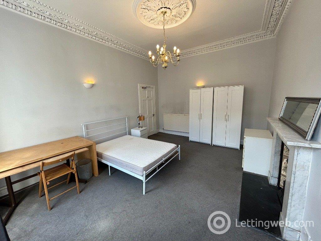Property to rent in St Patrick Square, Edinburgh, EH8
