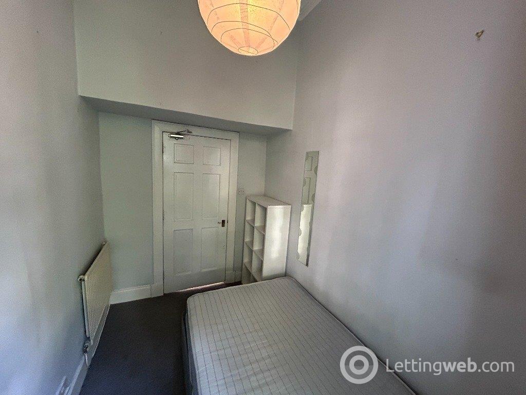 Property to rent in St Patrick Square, Edinburgh, EH8