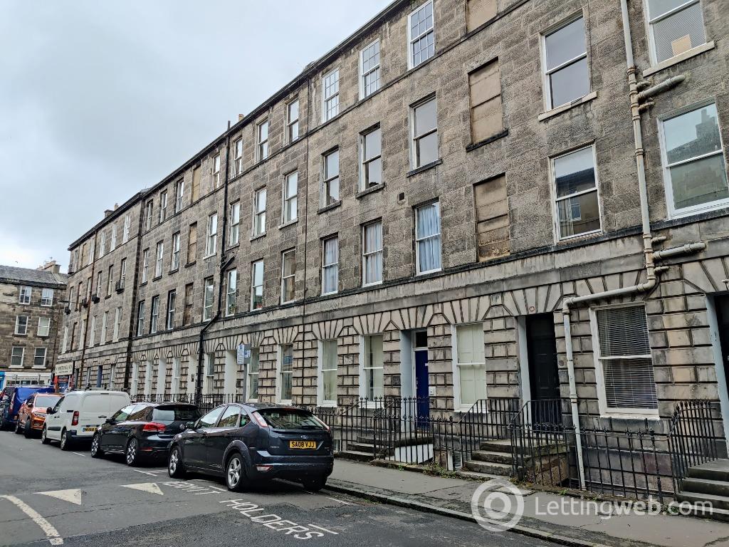 Property to rent in Montague Street, Edinburgh, EH8