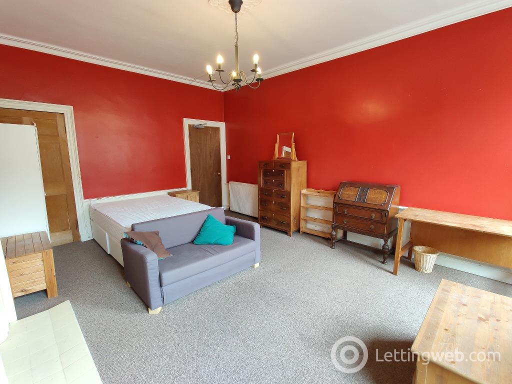 Property to rent in Montague Street, Edinburgh, EH8