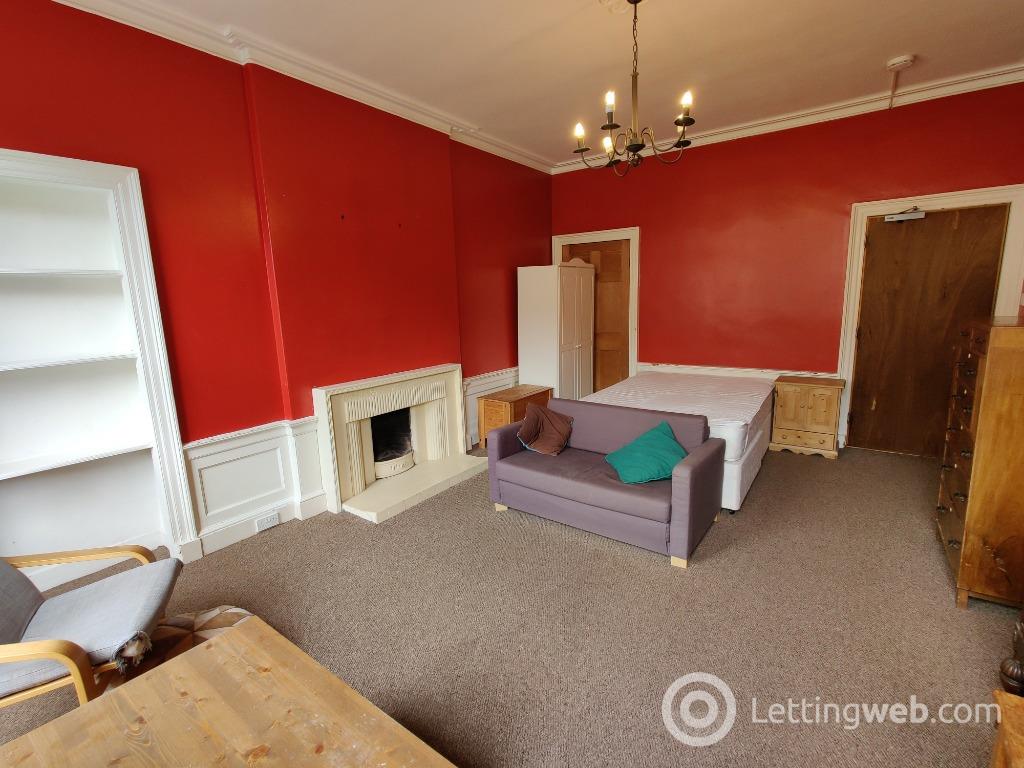 Property to rent in Montague Street, Edinburgh, EH8