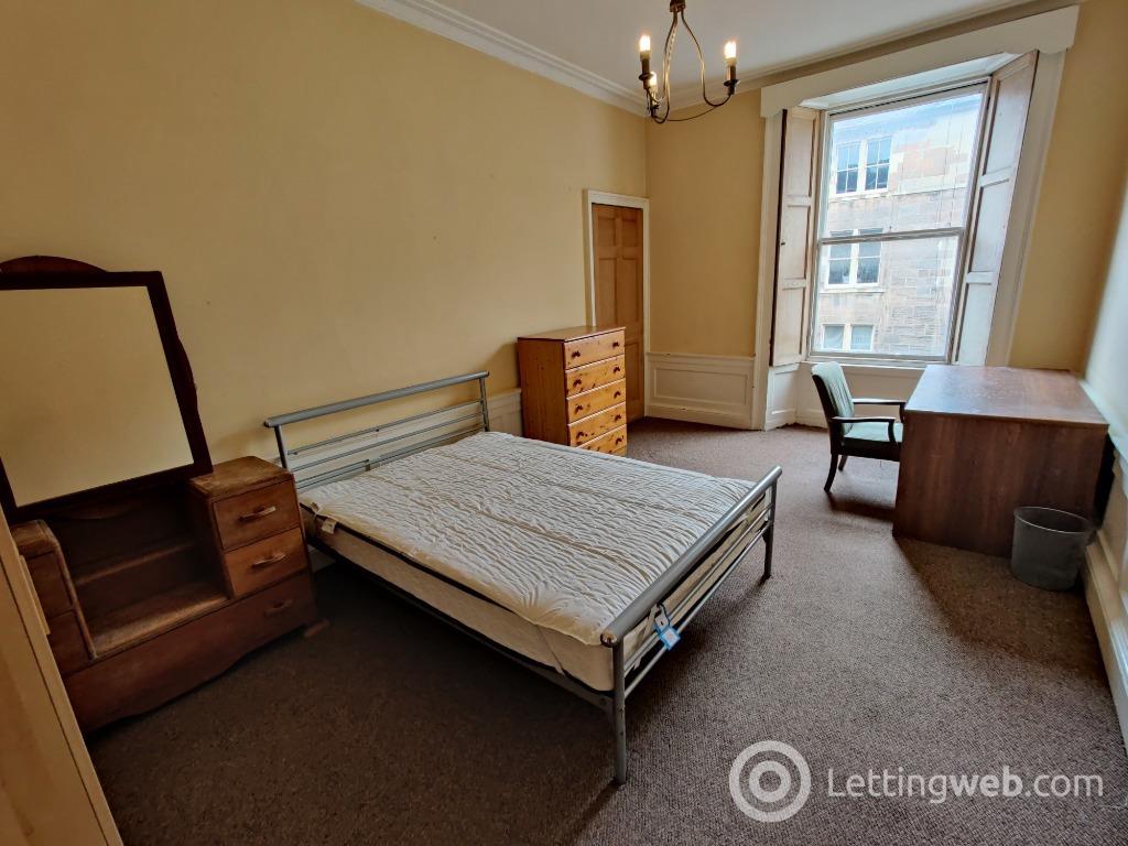 Property to rent in Montague Street, Edinburgh, EH8