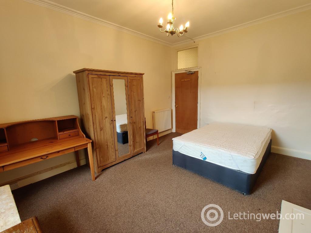 Property to rent in Montague Street, Edinburgh, EH8