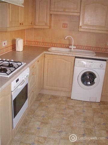 Property to rent in McDonald Road, Edinburgh, EH7