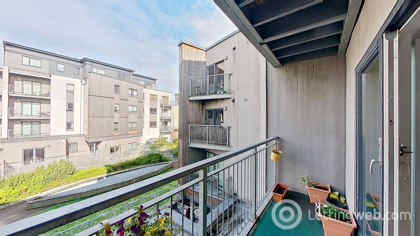 Property to rent in Colonsay Close, Edinburgh, EH5