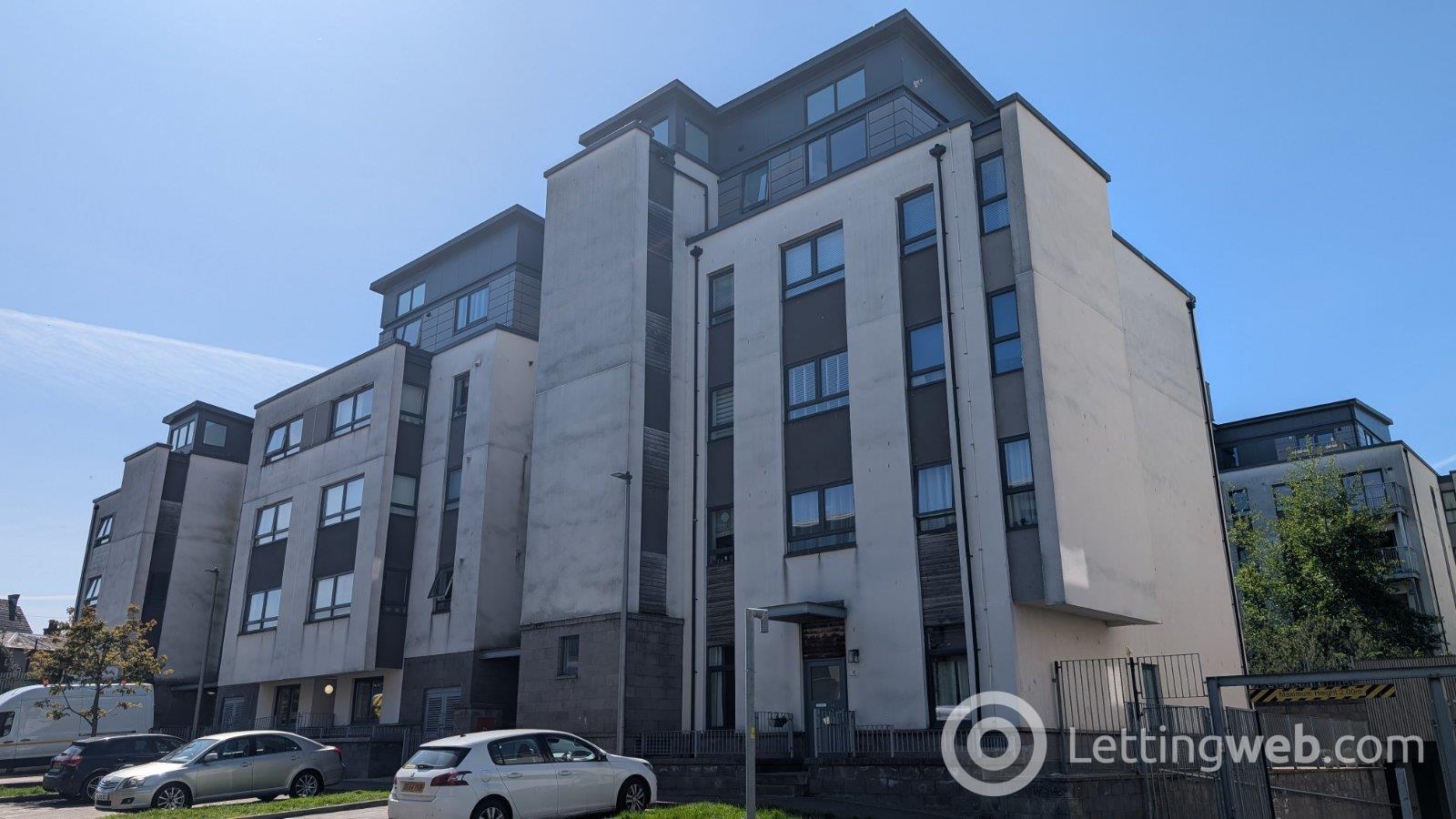Property to rent in Colonsay Close, Edinburgh, EH5