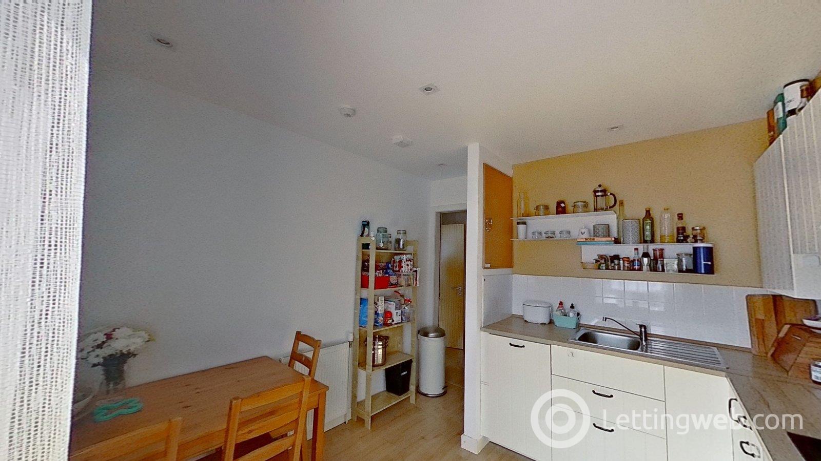Property to rent in Colonsay Close, Edinburgh, EH5