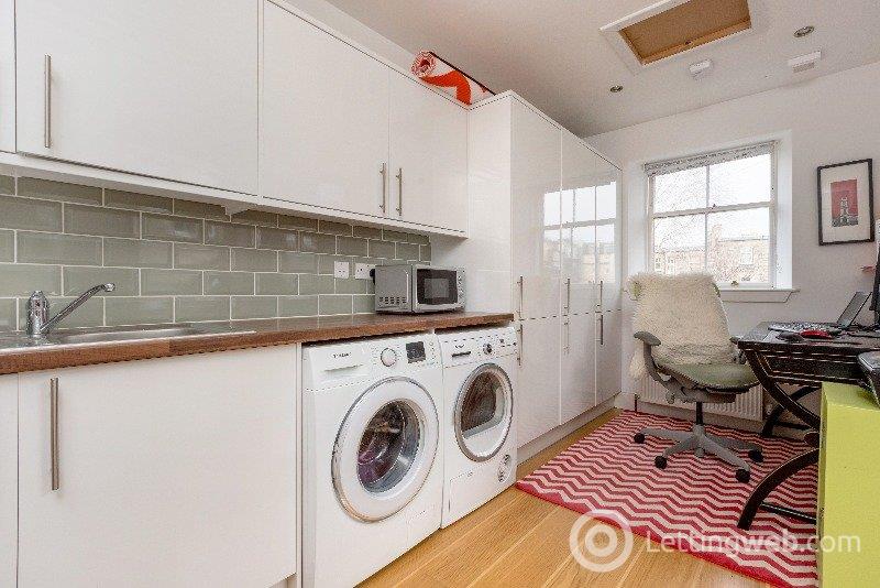 Property to rent in Braid Crescent, Edinburgh, EH10