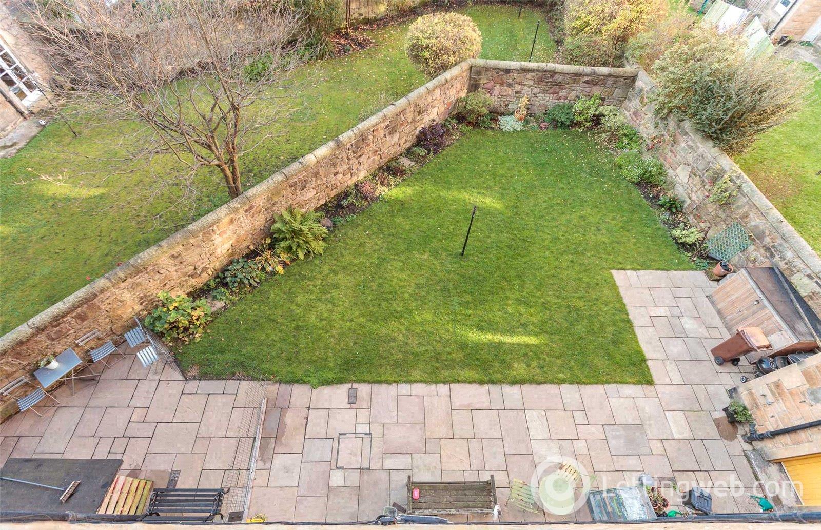 Property to rent in (2f1) Spottiswoode Street, Edinburgh, EH9