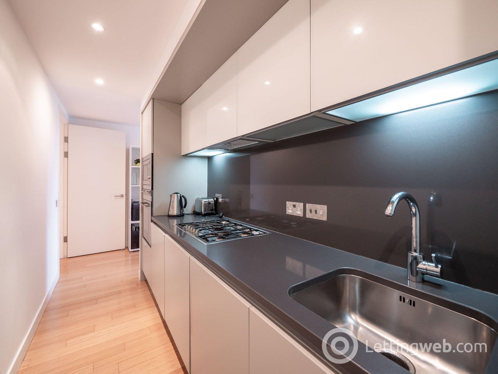 Property to rent in Simpson Loan, Edinburgh, EH3