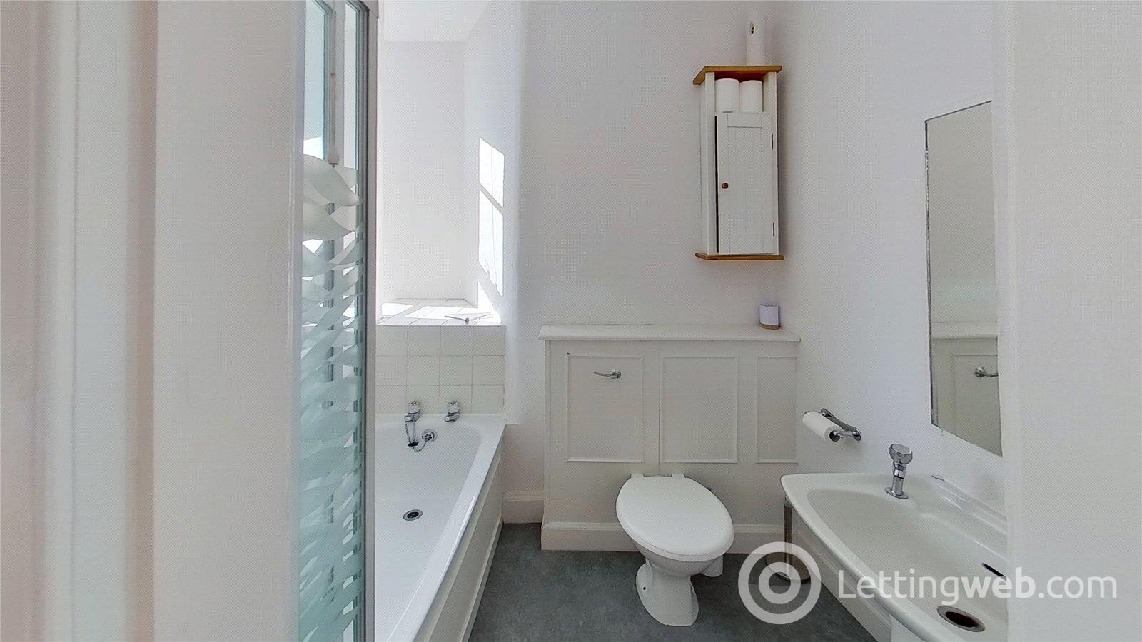 Property to rent in Melville Place, Edinburgh, EH3