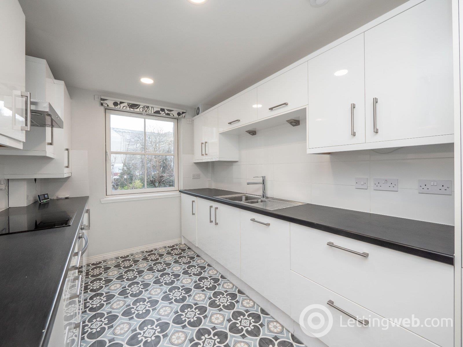 Property to rent in Huntingdon Place, Edinburgh, EH7