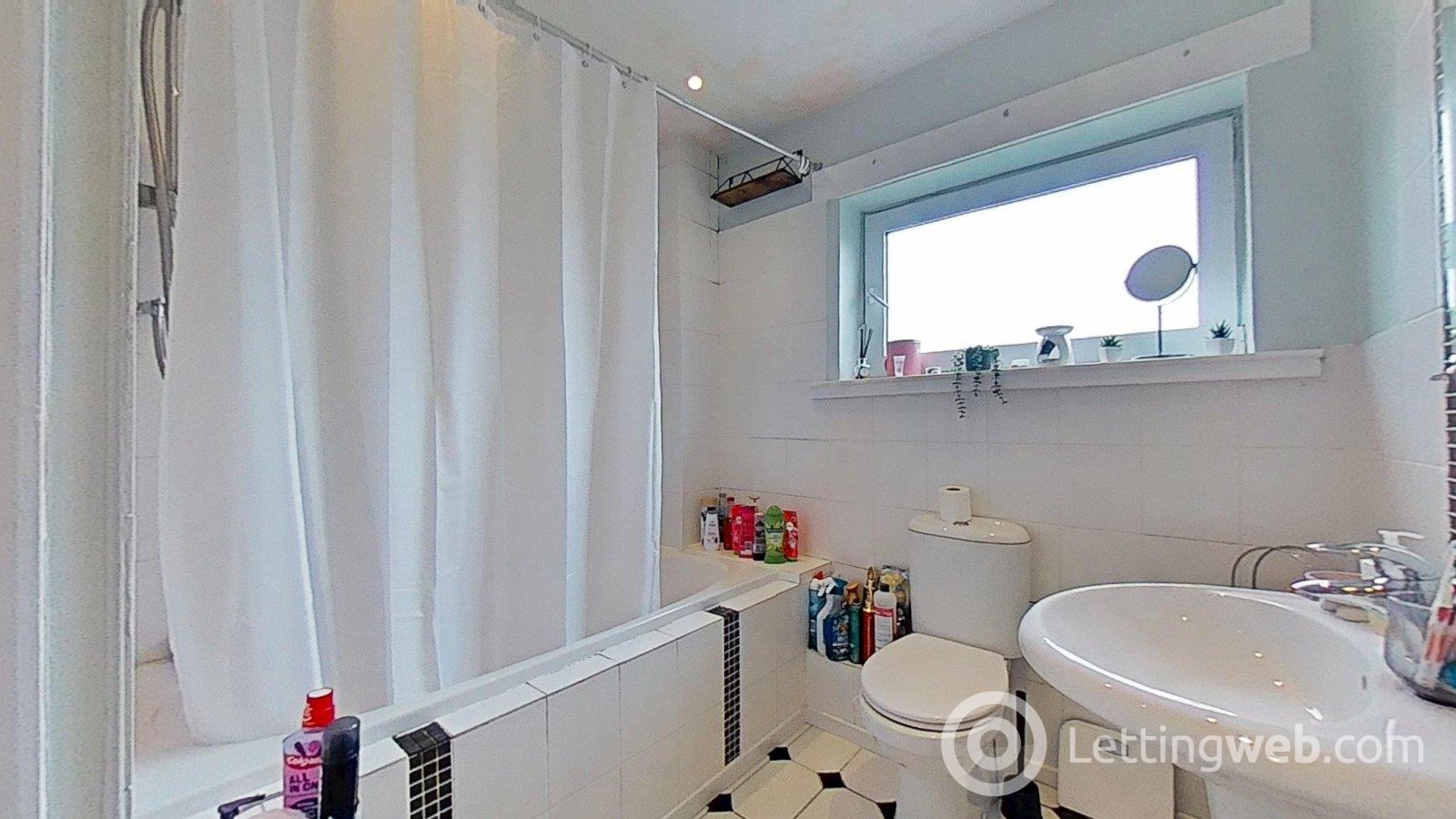 Property to rent in Cockburn Crescent, Balerno, Edinburgh, EH14