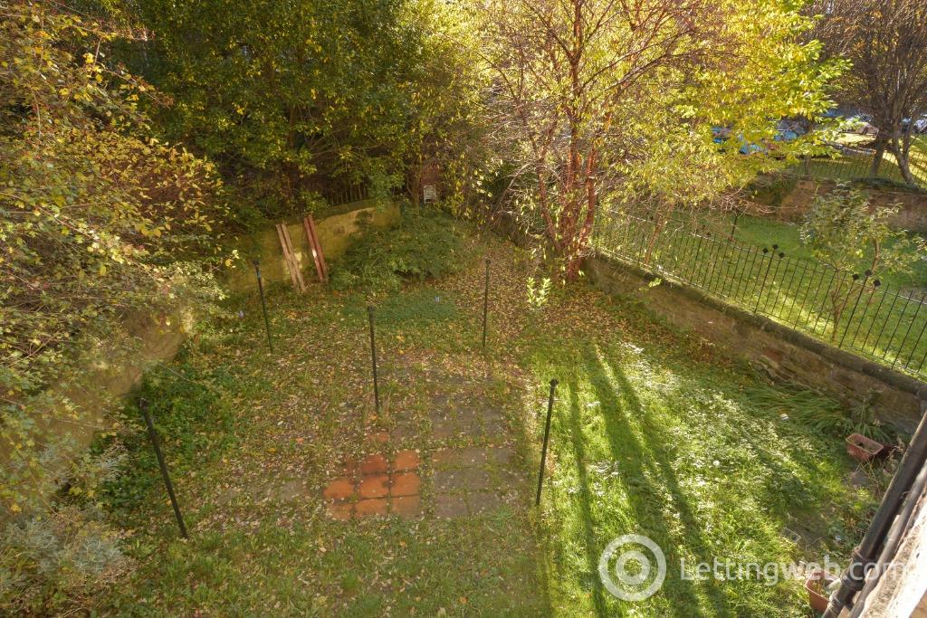 Property to rent in Dundee, Edinburgh, EH11