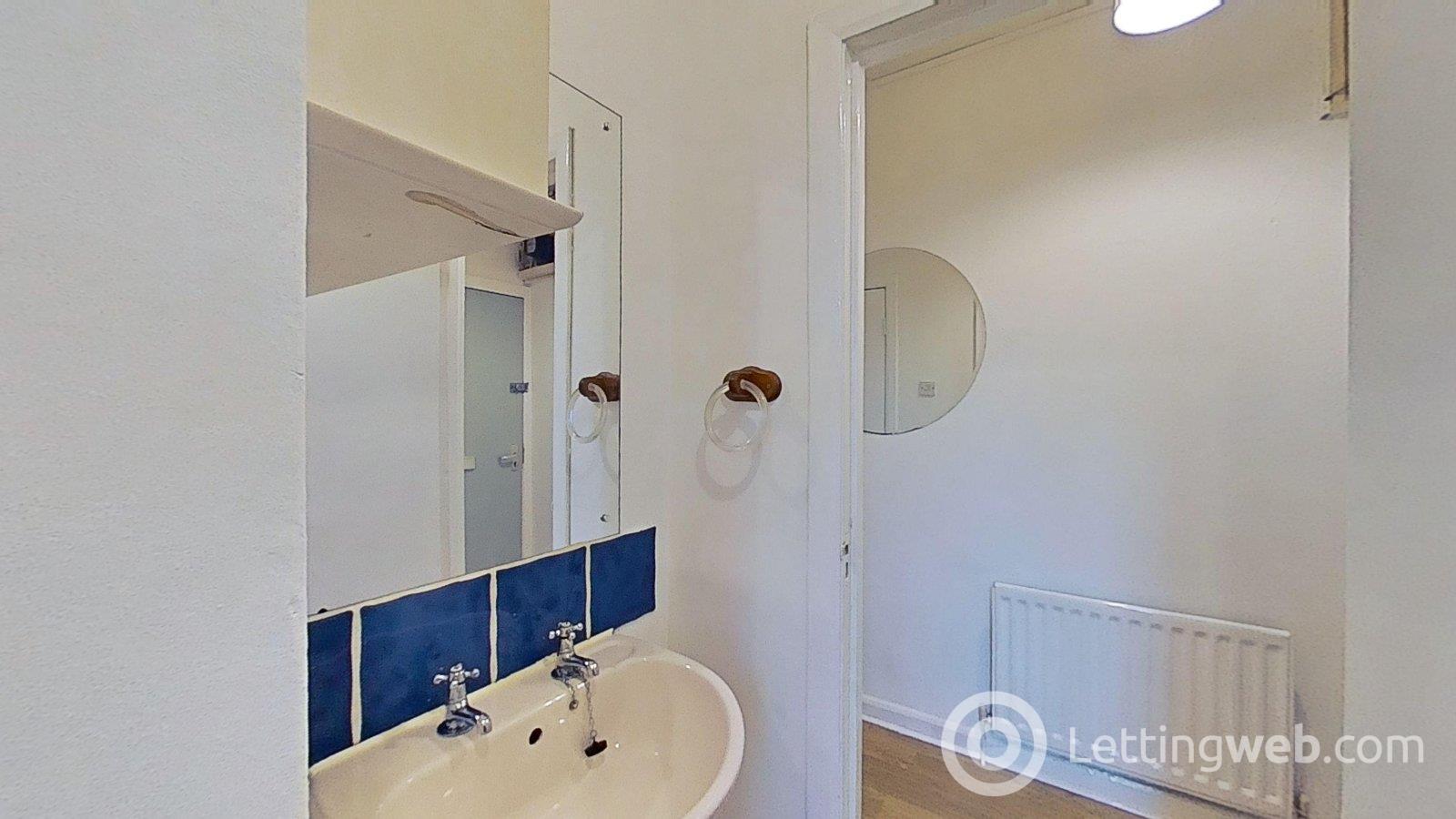 Property to rent in Royston Mains Road, Edinburgh, EH5