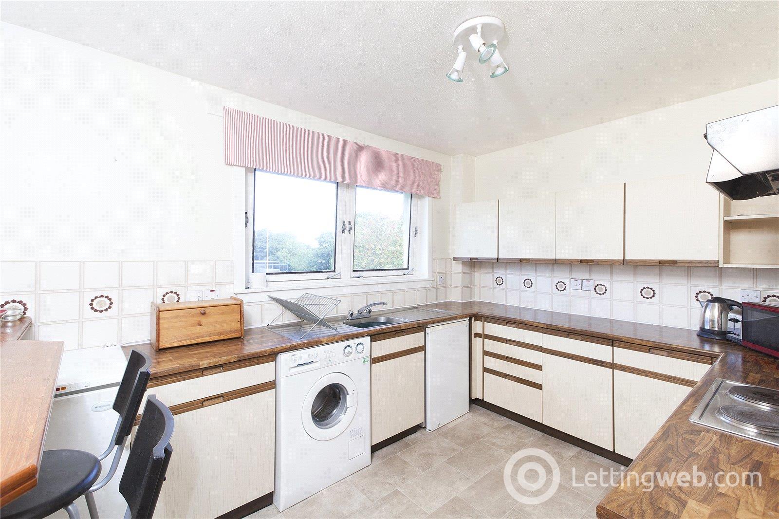 Property to rent in Myreside Court, Edinburgh, EH10