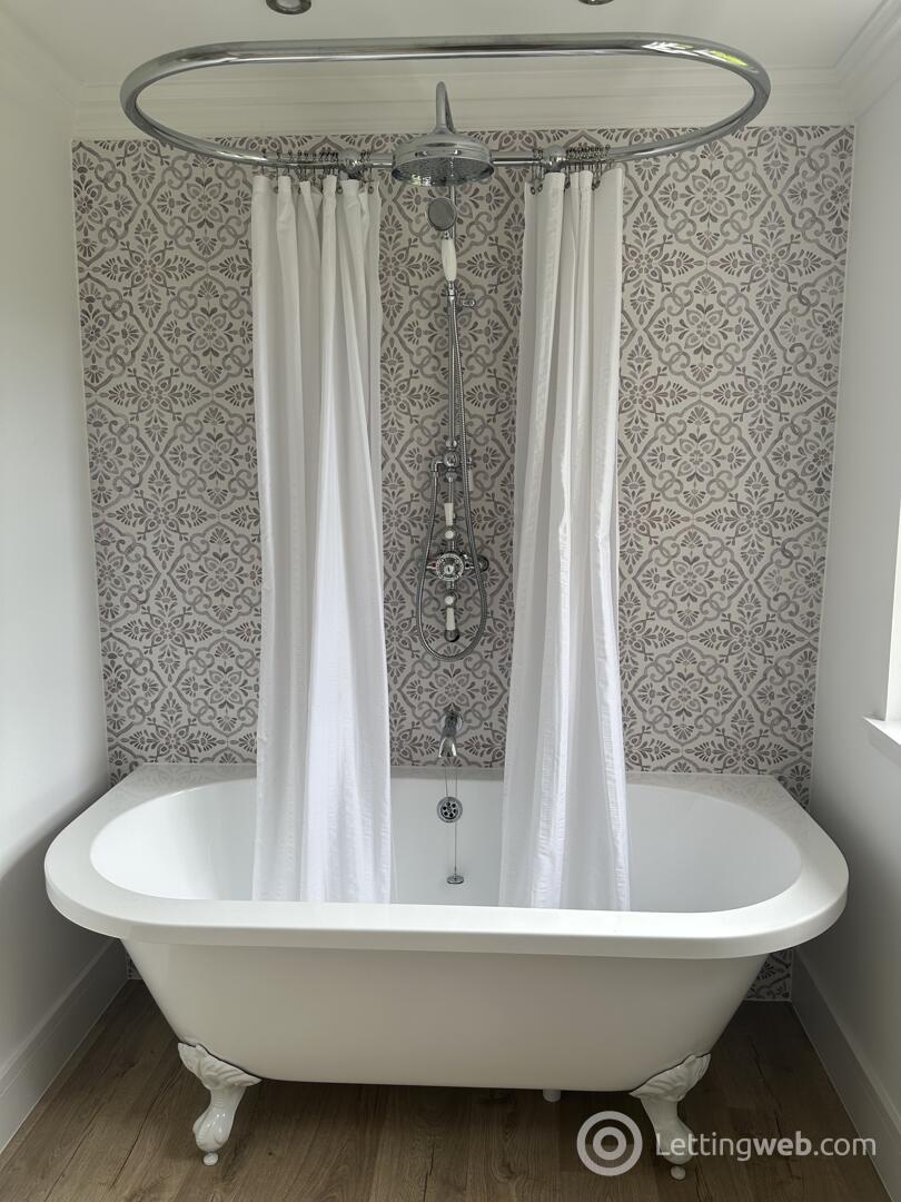 Property to rent in Duntrune, Dundee