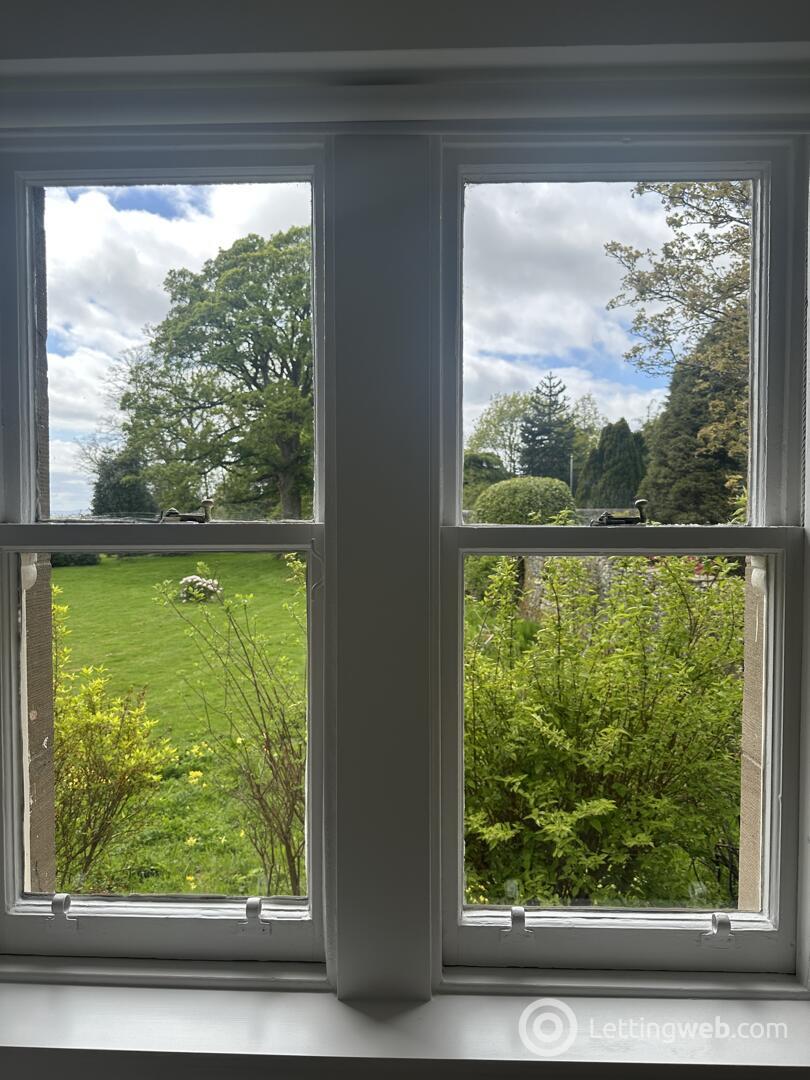 Property to rent in Duntrune, Dundee