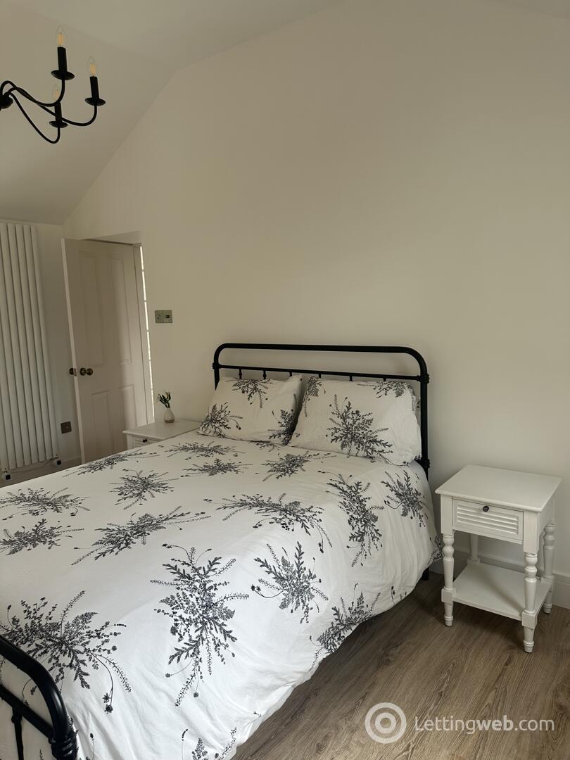 Property to rent in Duntrune, Dundee