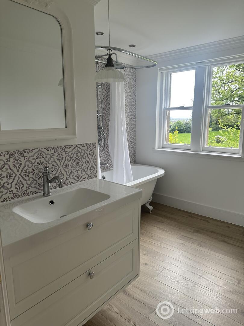 Property to rent in Duntrune, Dundee