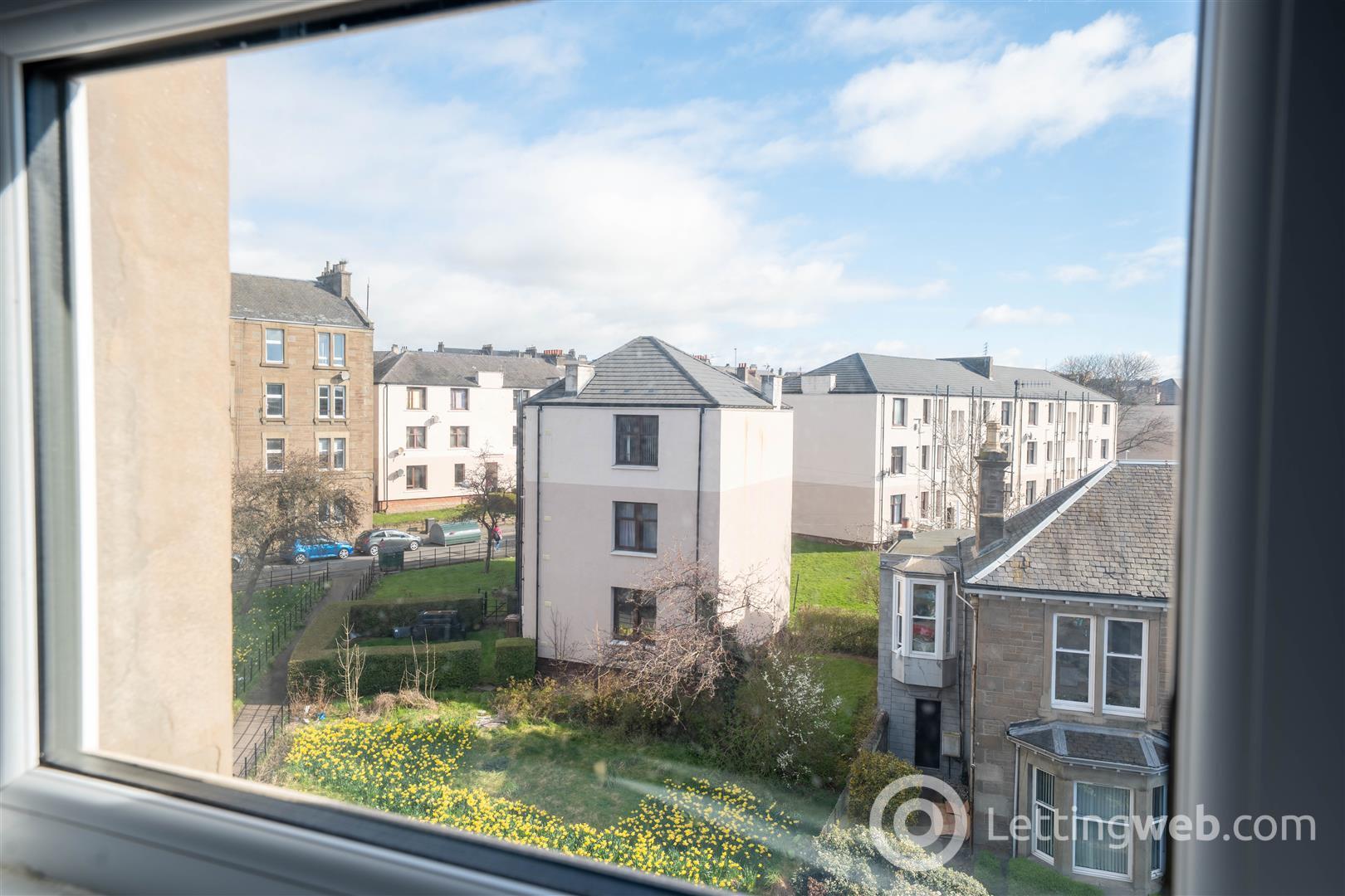 Property to rent in Strathmartine Road, Dundee
