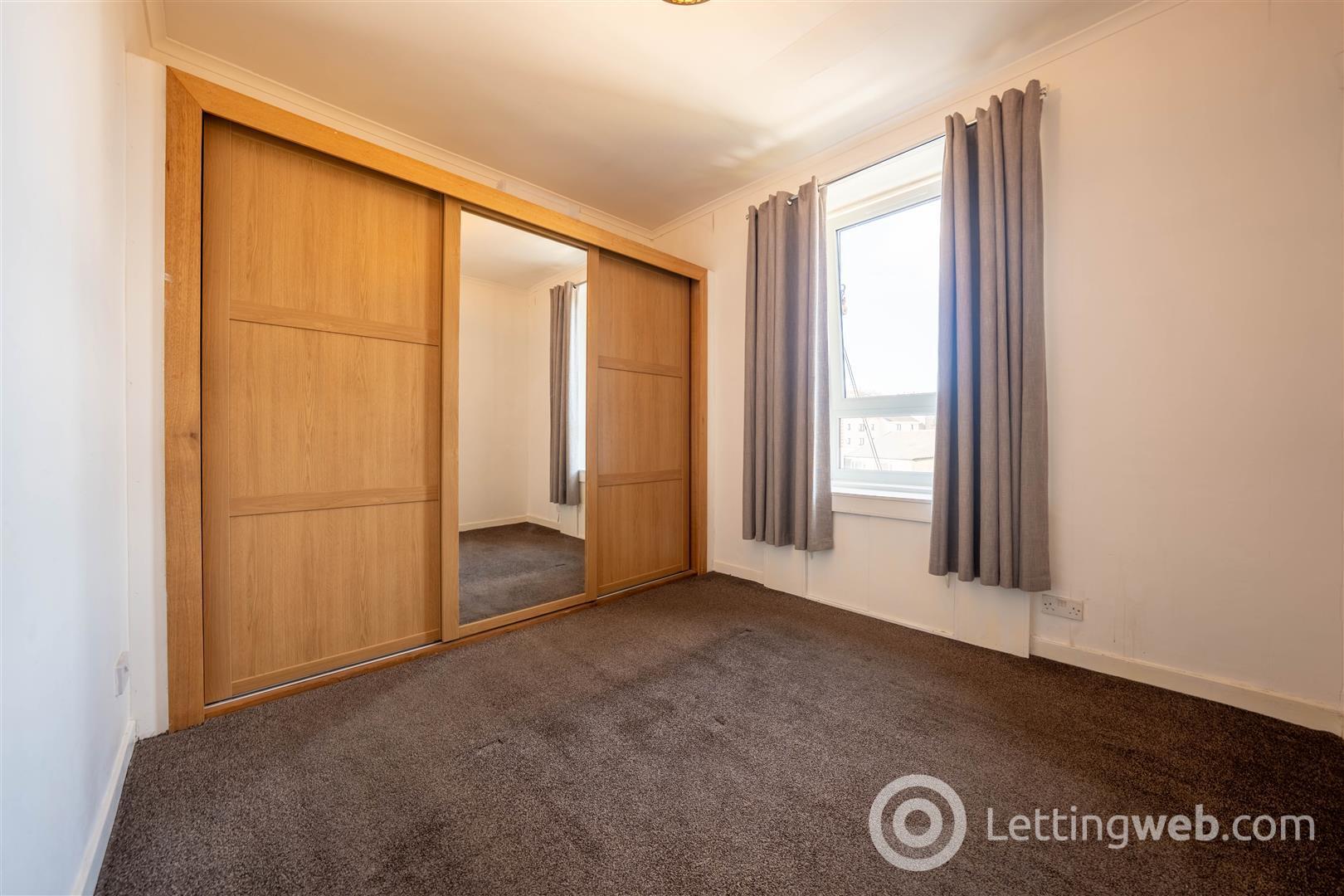 Property to rent in Strathmartine Road, Dundee