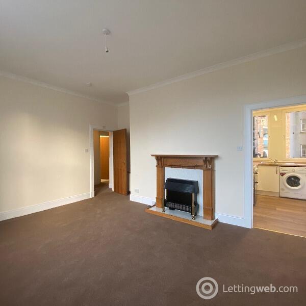 Property to rent in Canal Crescent Perth