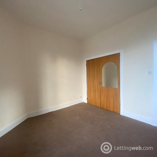 Property to rent in Canal Crescent Perth