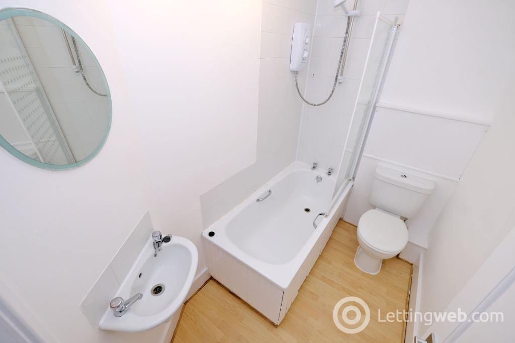 Property to rent in Holburn Road, City Centre, Aberdeen, AB10 6EX