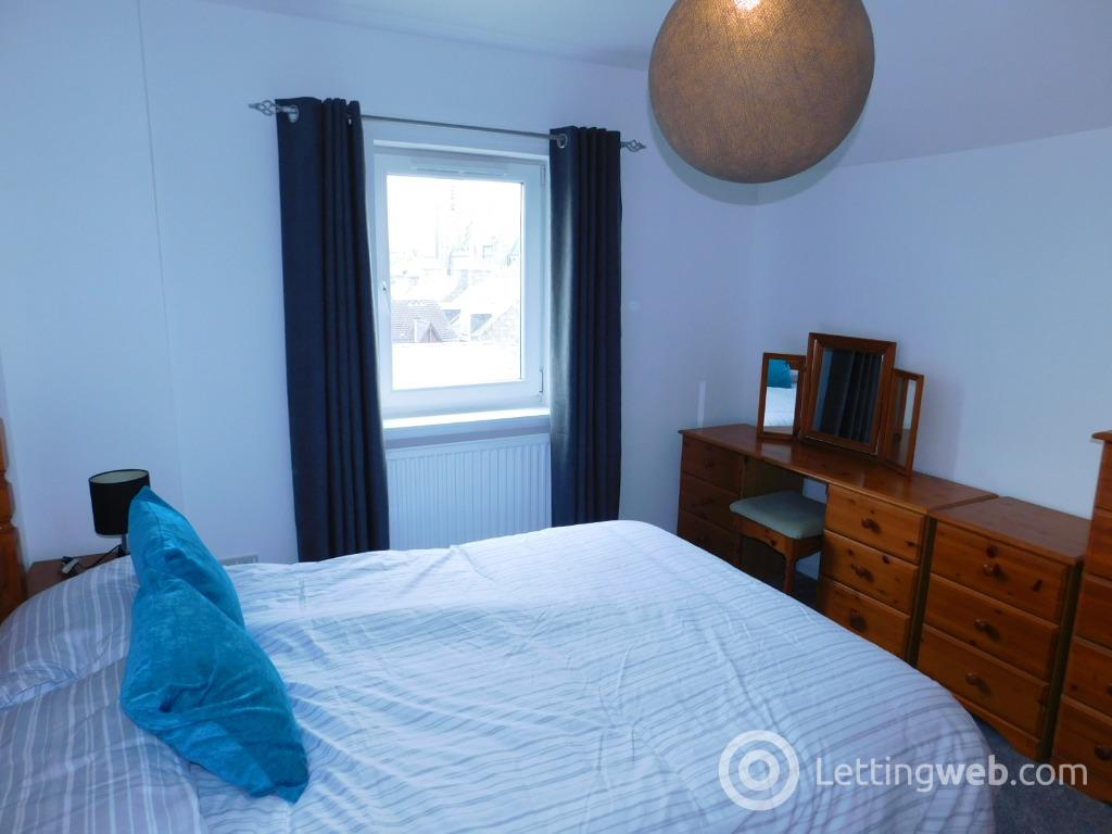 Property to rent in Whitehall Place, Rosemount, Aberdeen, AB25 2YY