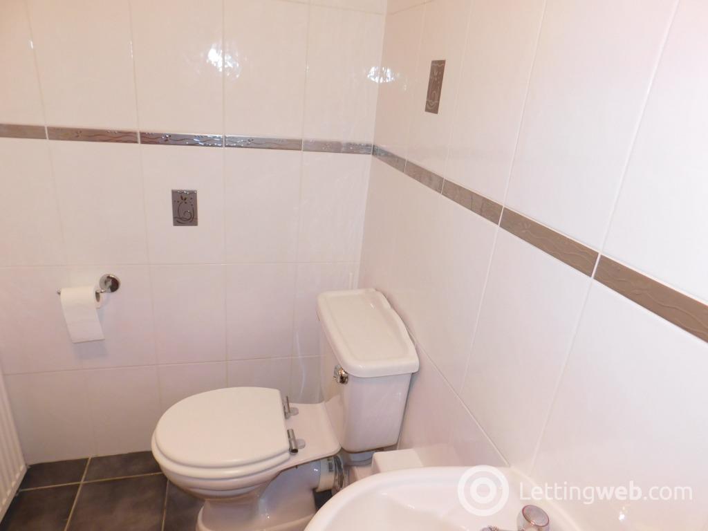 Property to rent in Whitehall Place, Rosemount, Aberdeen, AB25 2YY