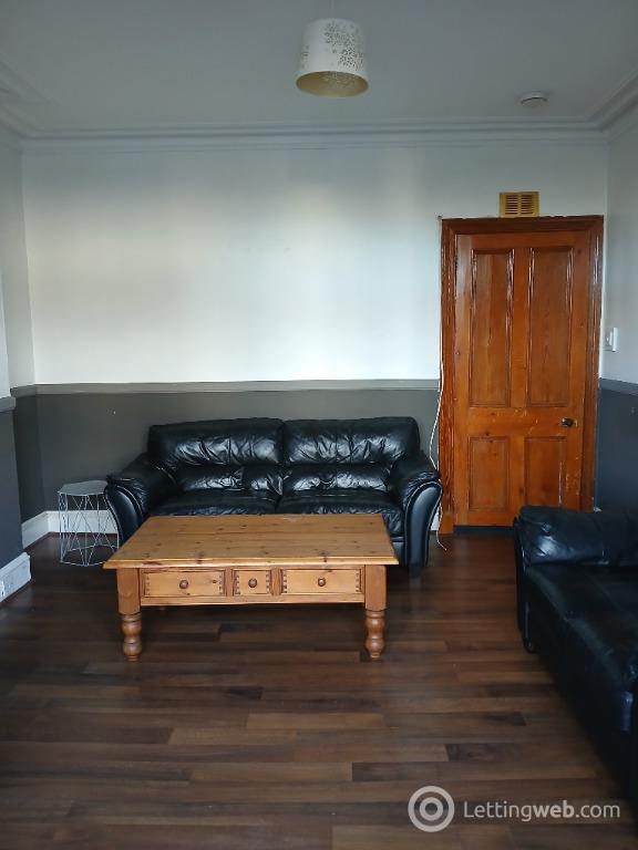 Property to rent in Victoria Road, Torry, Aberdeen, AB11 9NS