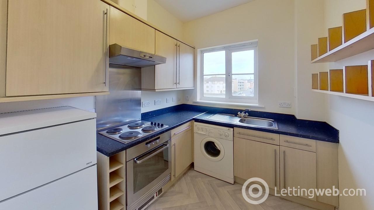 Property to rent in Tullis Gardens, Bridgeton, GLASGOW, G40