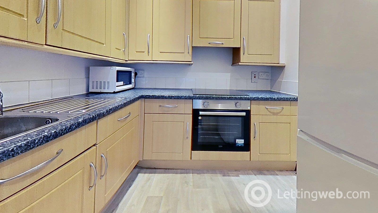 Property to rent in Queen Street, Stirling, Stirlingshire, FK8