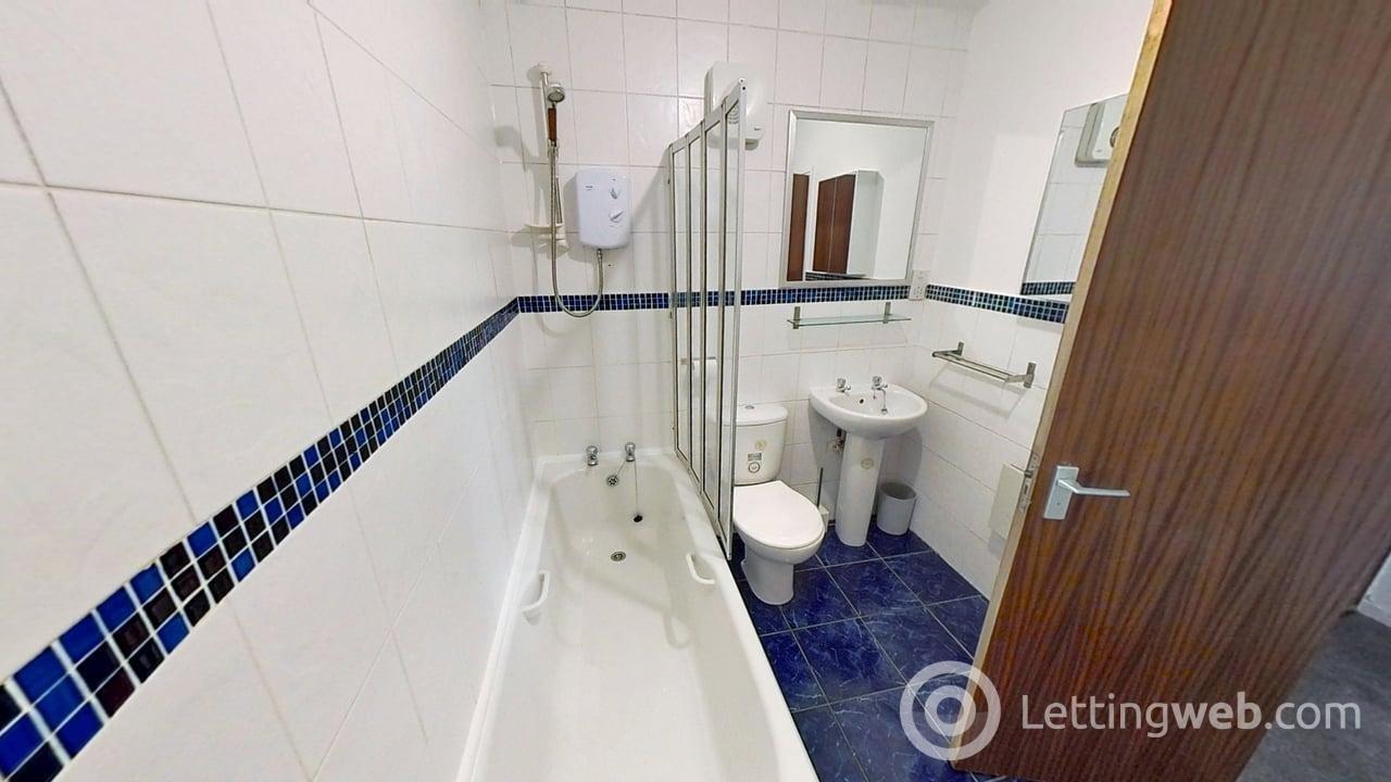 Property to rent in Montrose Street, Glasgow, G1