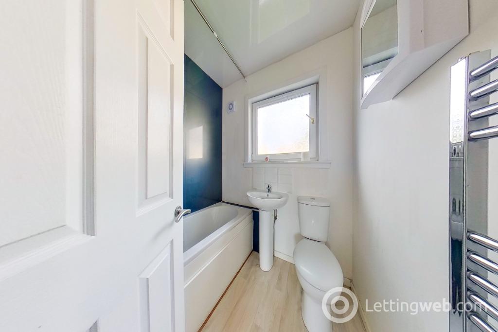 Property to rent in Gourdie Place, Charleston, Dundee, DD2 4RH