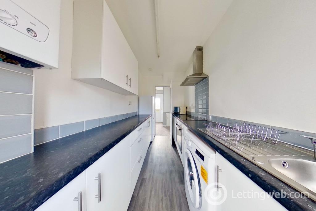 Property to rent in Gourdie Place, Charleston, Dundee, DD2 4RH