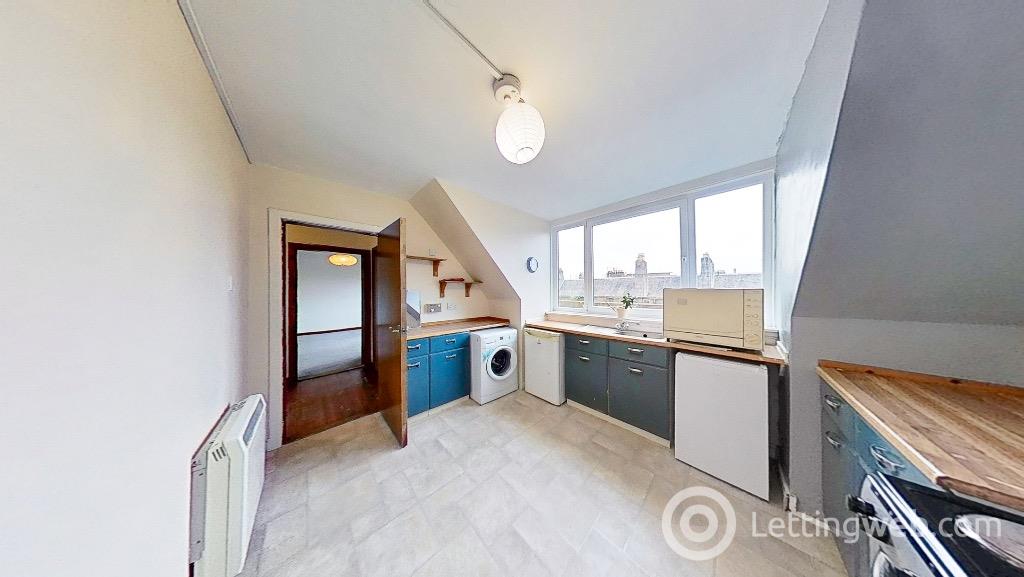 Property to rent in Victoria Road, City Centre, Dundee, DD1 1EL