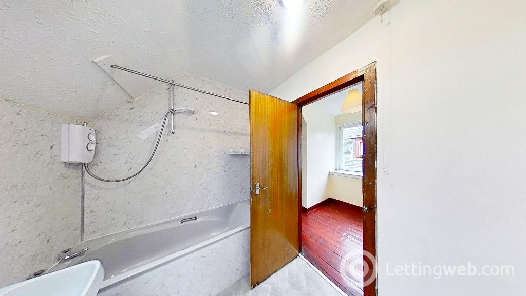 Property to rent in Victoria Road, City Centre, Dundee, DD1 1EL