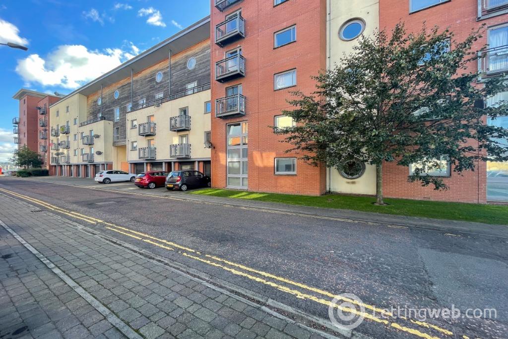 Property to rent in Thorter Neuk, City Quay, Dundee, DD1 3BU