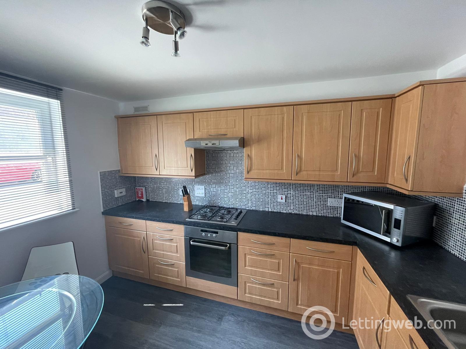 Property to rent in 176B South College Street, Aberdeen, AB11 6LD